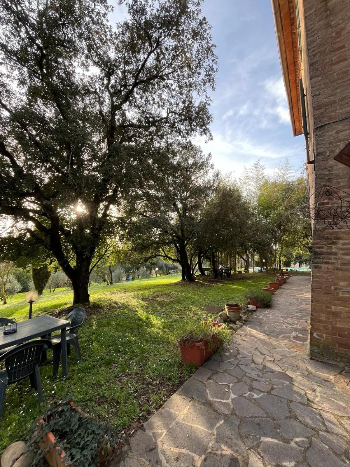 Agriturismo La Torre Di Monsindoli سيينا المظهر الخارجي الصورة