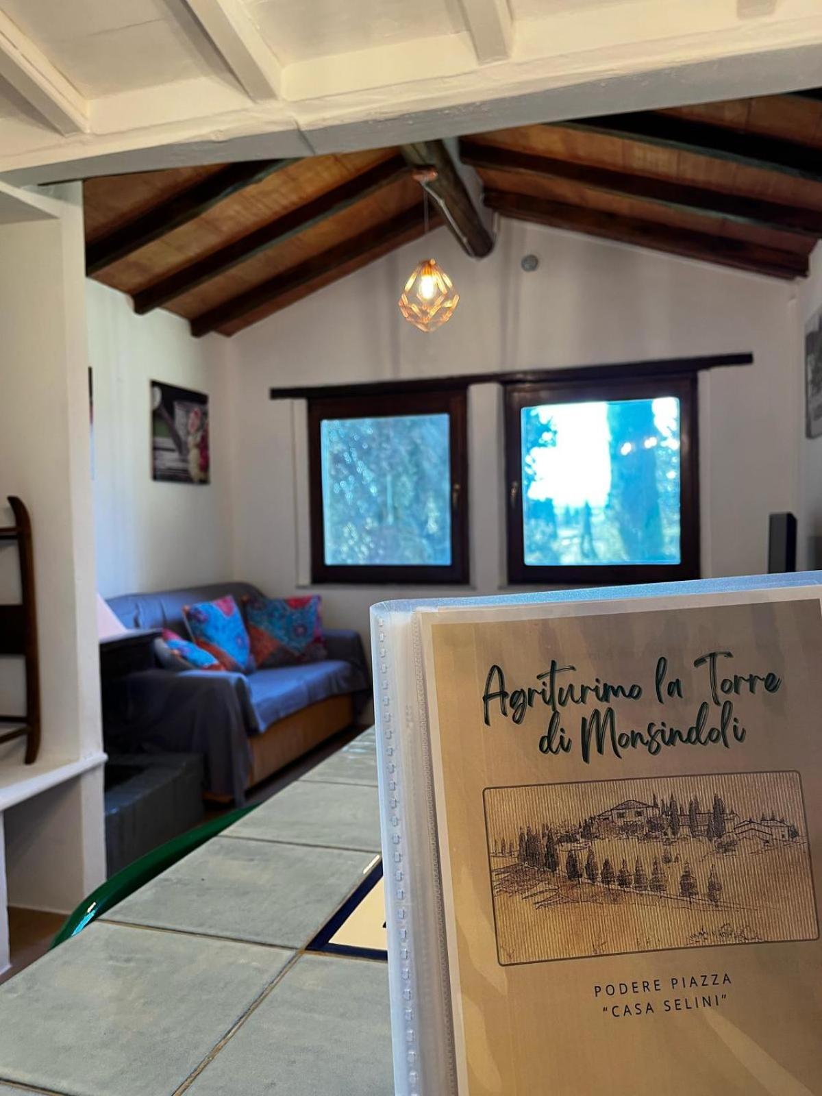 Agriturismo La Torre Di Monsindoli سيينا المظهر الخارجي الصورة