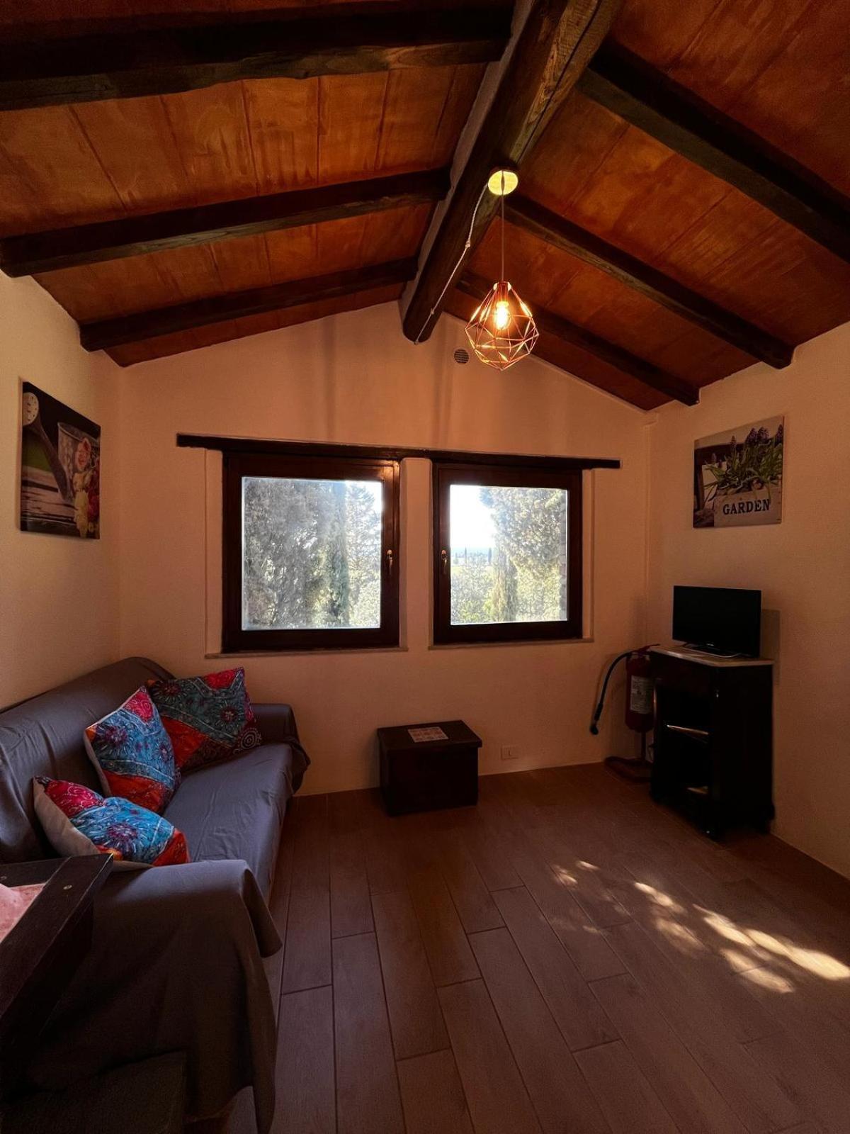 Agriturismo La Torre Di Monsindoli سيينا المظهر الخارجي الصورة
